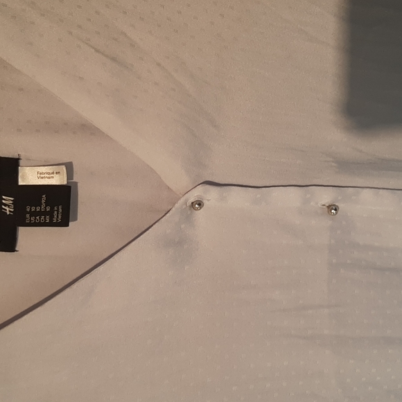 H&M Shirt - Picture 2 of 4
